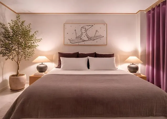 Luxury Penthouse With Private Gym, Steps To Metro 아파트